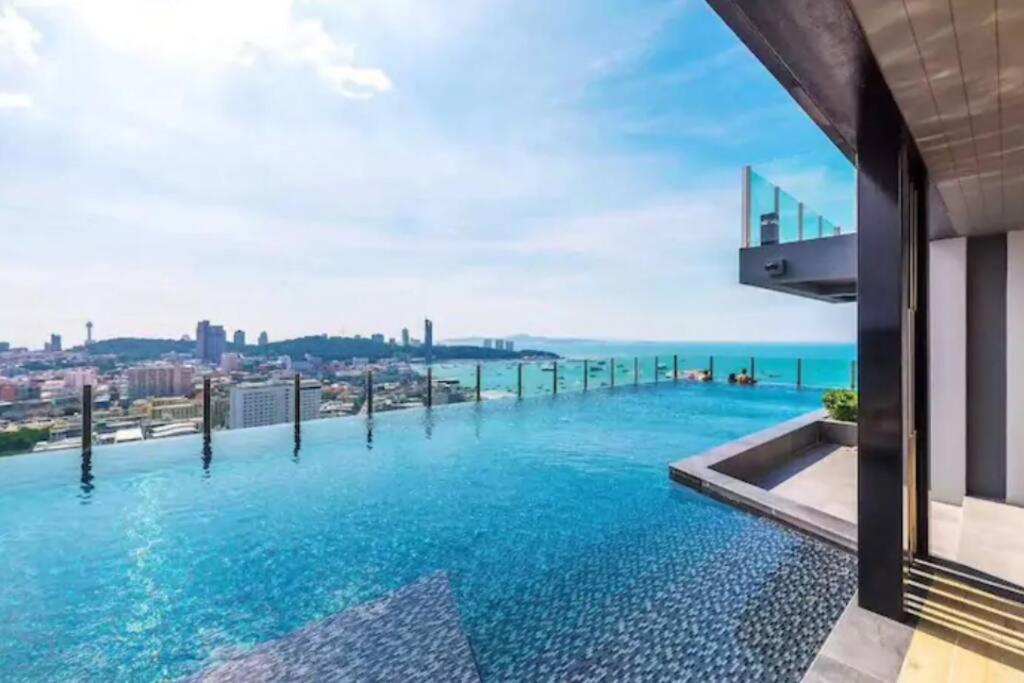 The Base Central Pattaya Quiet Room With Infinity Pool & Free Netflix ภายนอก รูปภาพ