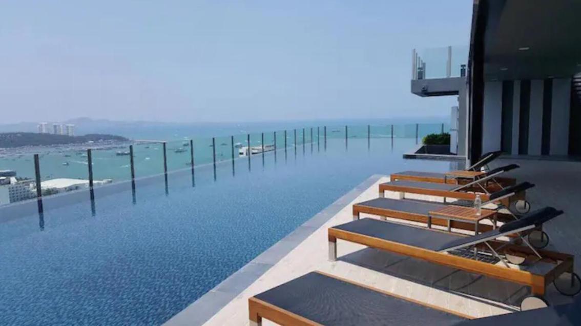 The Base Central Pattaya Quiet Room With Infinity Pool & Free Netflix ภายนอก รูปภาพ