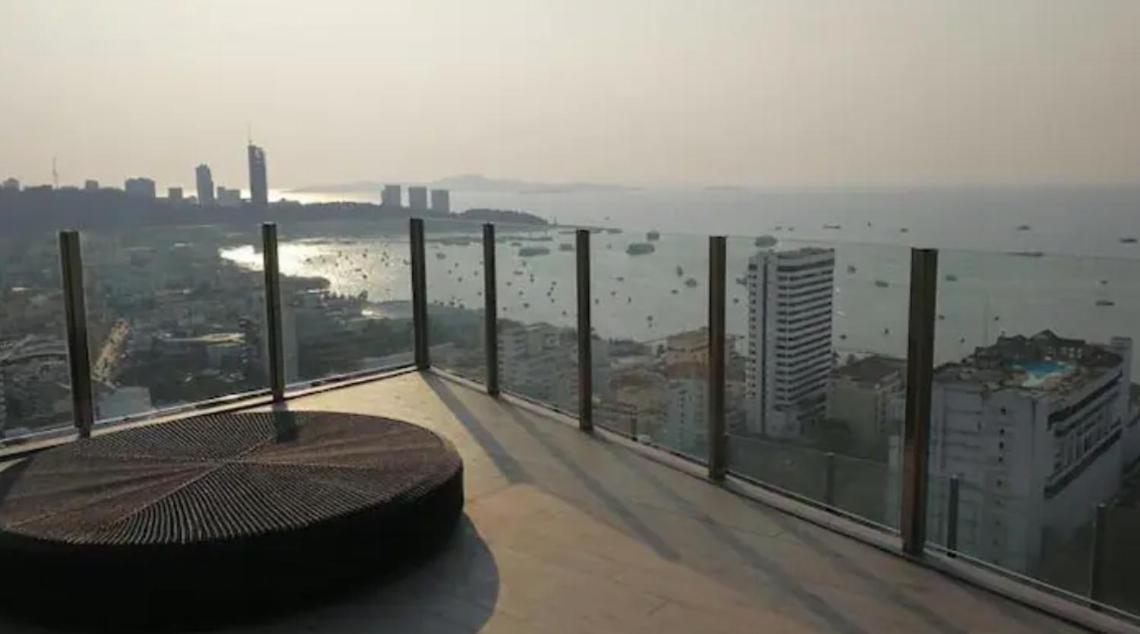 The Base Central Pattaya Quiet Room With Infinity Pool & Free Netflix ภายนอก รูปภาพ